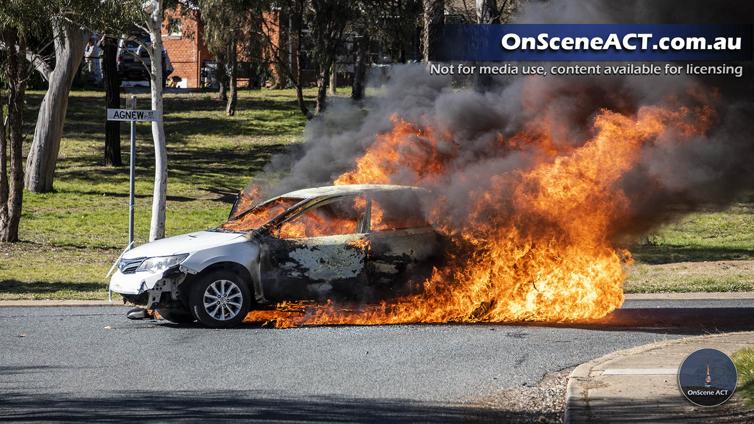 20220727 1300 ainslie car fire image 1