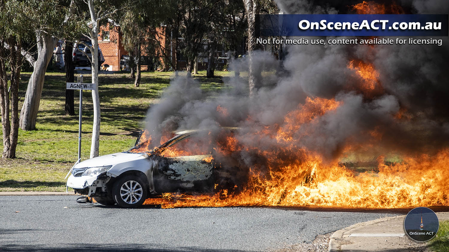 20220727 1300 ainslie car fire image 2