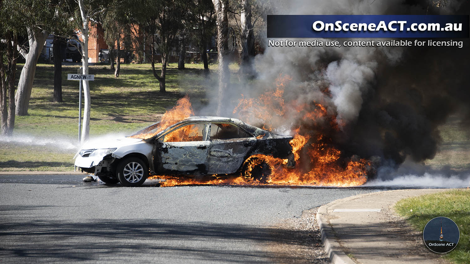 20220727 1300 ainslie car fire image 3