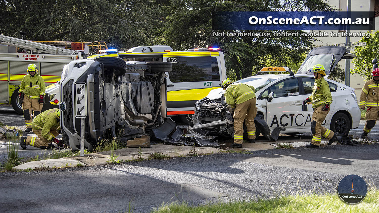 20221027 0745 braddon crash image 10