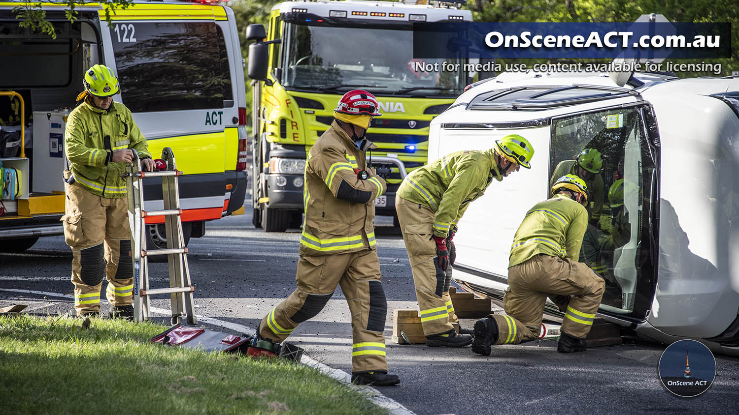 20221027 0745 braddon crash image 3