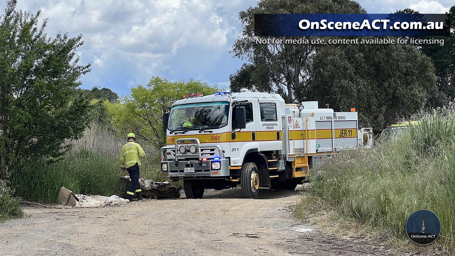 20221112 1300 fyshwick grass fire image 6